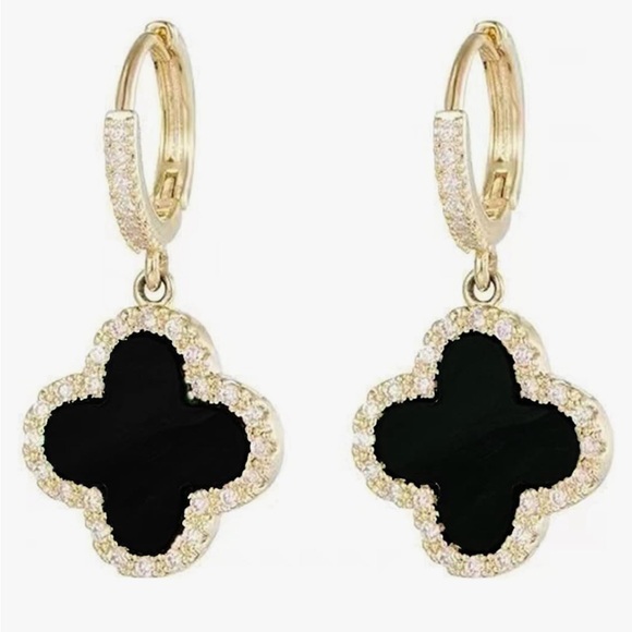 Four Leaf Clover Lucky Sparkling Earrings - Picture 2 of 3